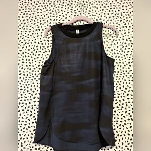 Athleta Women’s Zephyr Tank Top – Black/Blue Blurred Camo Print – Size Small